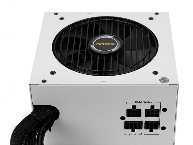Antec、奥行き140mmの白いGOLD認証電源ユニット「EA750G PRO White」