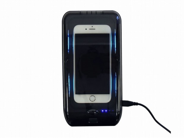 サンコー、ワイヤレス充電しながらUV除菌できる「スマホクリーンルーム」発売