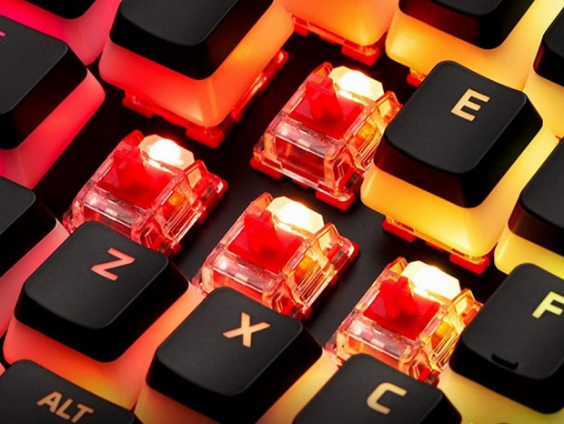 HyperX、リニア赤軸＆プディングキャップ採用キーボード「Alloy Elite 2」発売