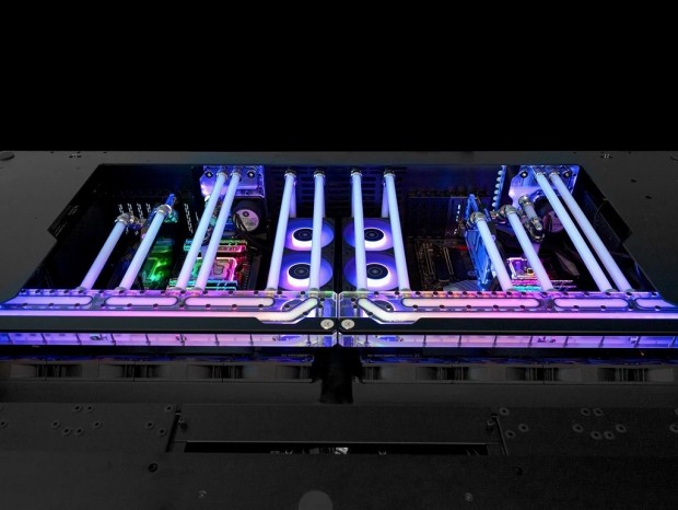EK Water Blocks、Lian Liデスク型PCケースの水冷化ソリューションを発売