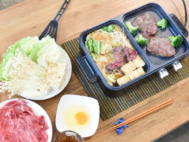 すき焼きとステーキを同時に作る！サンコーから「よくばりホットプレート」発売
