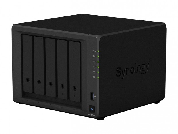 クアッドギガビットLAN搭載の5ベイNASキット、Synology「DiskStation DS1520+」