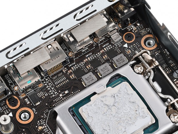 合体モジュールでゲーミングPCに変身するミニPC、ASUS「Mini PC PB60G」 - エルミタージュ秋葉原