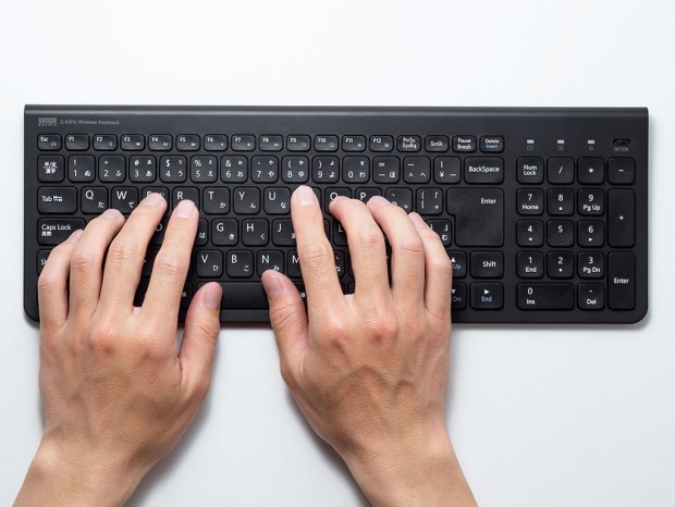 サンワサプライからマウス付き薄型ワイヤレスキーボード。テンキー無しも用意