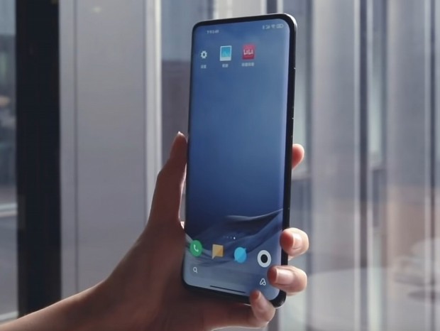 カメラはあるのに見えない！Xiaomiが画面埋め込み型「Under-Display Camera」発表