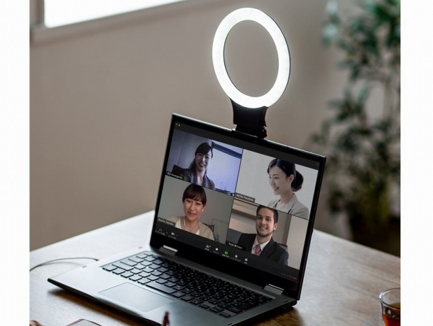 サンワダイレクト、Zoomも自撮りも明るく見せる大型LEDリングライトを発売