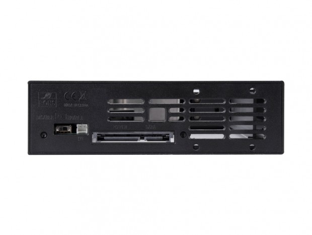 3.5インチSAS/SATA対応のトレイレスホットスワップベイ、SilverStone「FS301」