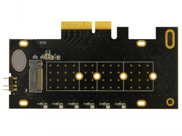 PCIe4.0対応のNVMe SSD変換アダプタ、センチュリー「NVMeを増やしタイ ARGB」
