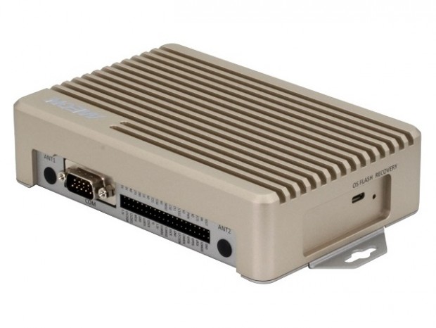 Jetson Nano搭載の小型ファンレスPC、AAEON「BOXER-8222AI」