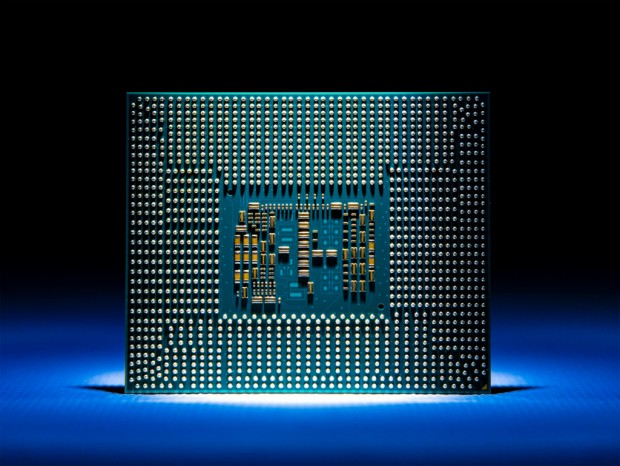 Intel、スリムノートPC向けディスクリートGPU「Iris Xe MAX Graphics」発表