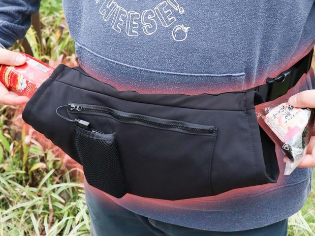 ウエストポーチ型フードウォーマー、サンコー「食い道楽のまんぷくあったかポーチ」