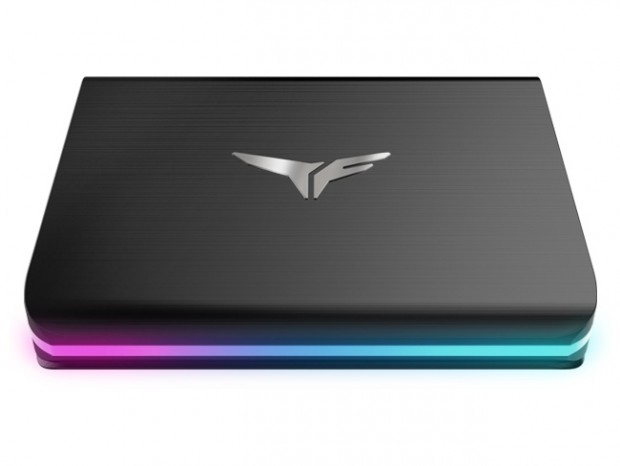タッチイルミネーション搭載のポータブルSSD、T-FORCE「TREASURE Touch External RGB」
