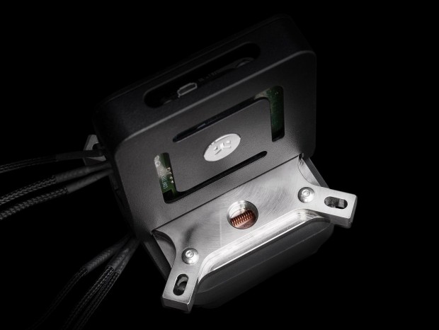 EK、ペルチェ式で限界突破するウォーターブロック「EK-QuantumX Delta TEC」を開発