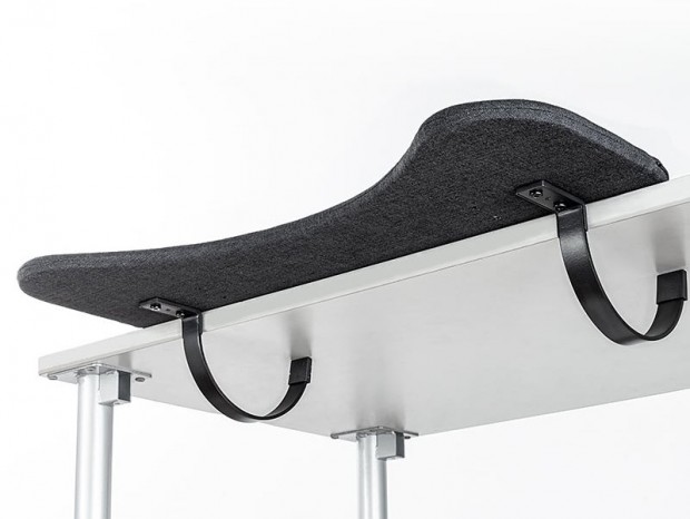 サンワダイレクト、両肘を置ける大型の後付けリストレスト「100-TOK005K」など2製品
