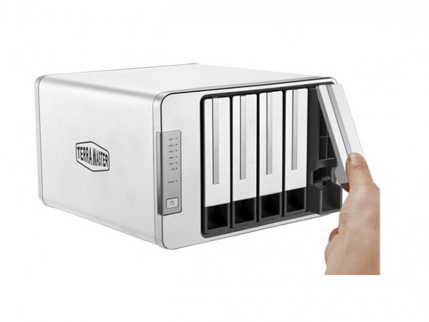 最大容量80TBのホームオフィス向け5ベイNAS、TerraMaster「F5-221」