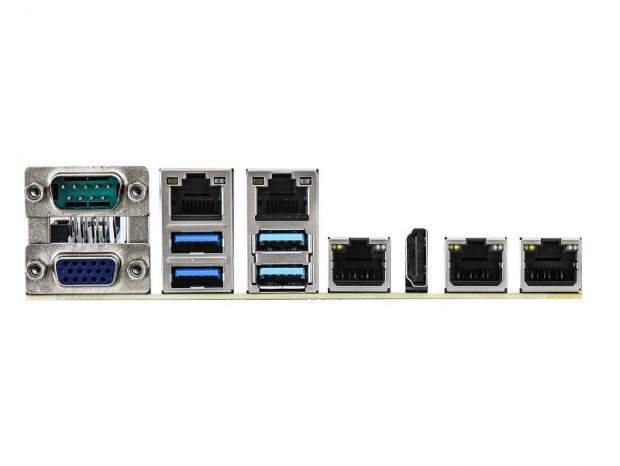 Ryzen 5000シリーズ対応のサーバー向けマザーボード、ASRock Rack「B550D4-4L」
