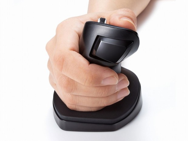 手首をひねらず負担が少ない 操縦桿スタイル の無線エルゴマウスがサンワから エルミタージュ秋葉原