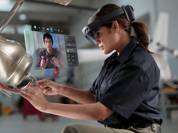 マイクロソフト、MRヘッドセット「HoloLens 2」の開発者向けモデルを販売開始