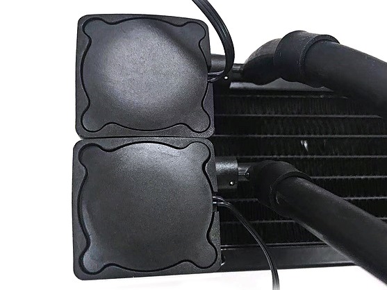 TDP450W対応のLGA20xx向けデュアルポンプ水冷ユニット、Dynatron「L26」