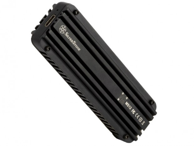 USB3.2 Gen.2×2接続のNVMe M.2 SSDケース、SilverStone「MS12」
