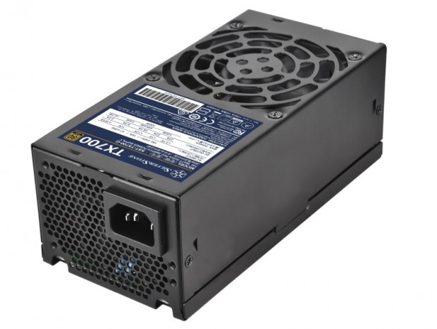 700Wの大容量TFX電源ユニット、SilverStone「TX700 Gold」
