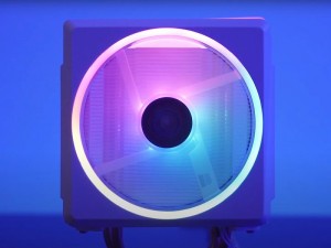 Cylon_4F_WH_800x600c