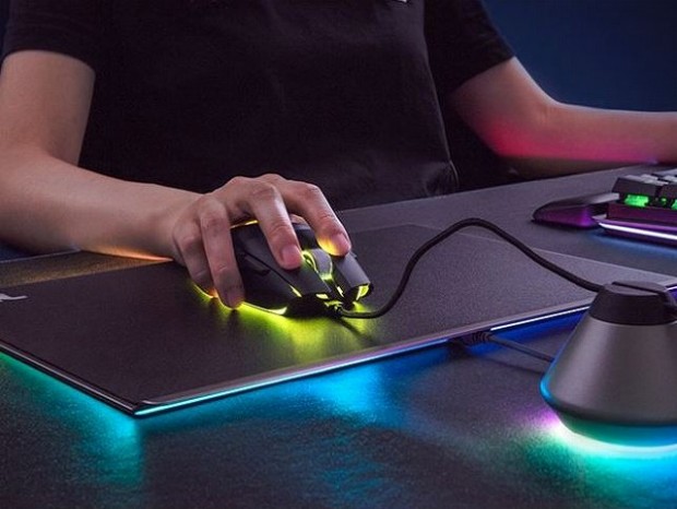 Thermaltake、20ゾーンのRGBイルミを内蔵したマウスパッド「ARGENT MP1 RGB」