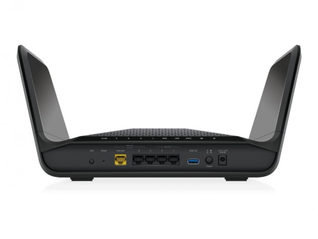 トライバンド対応の8ストリームWi-Fi 6ルーター、ネットギア「RAX70」