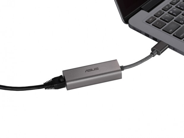 USB3.2接続の2.5ギガビットLANアダプタ、ASUS「USB-C2500」