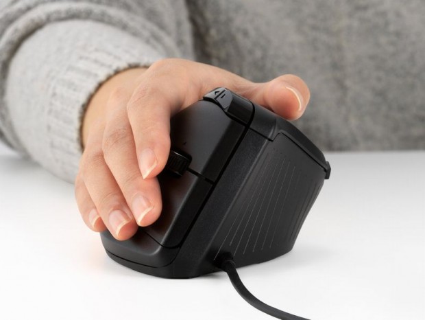 Kensington、親指操作のエルゴトラックボール「Pro Fit Ergo Vertical」の有線バージョン発売