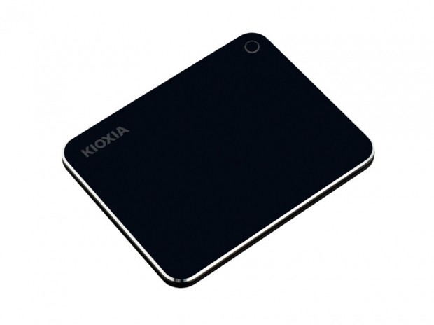 キオクシア、USB3.2 Gen.2対応ポータブルSSD「XS700」の量販店販売開始