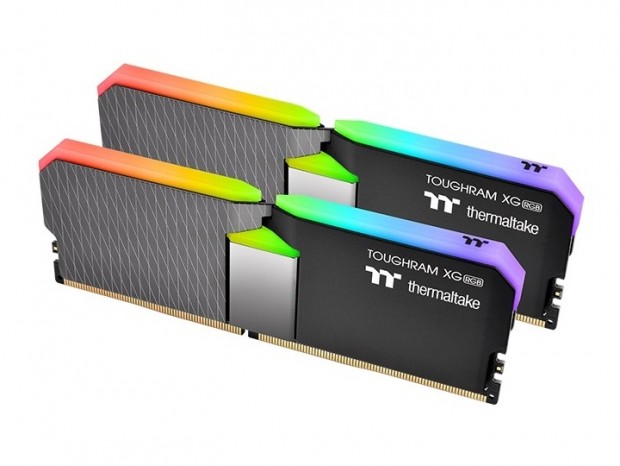 最高4,600MHzのオーバークロックDDR4メモリ、Thermaltake「TOUGHRAM XG RGB」