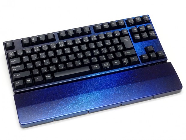 ダイヤテック、伝統技法の「漆塗りキーボード」にテンキーレスの新バリエーション追加