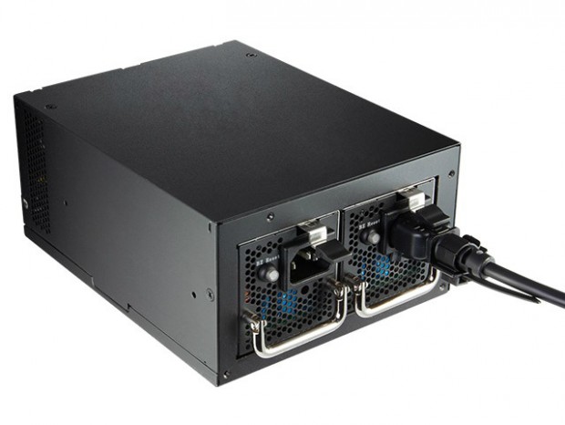 ホットスワップ対応のリダンダントATX電源、FSP「Twins PRO」シリーズ