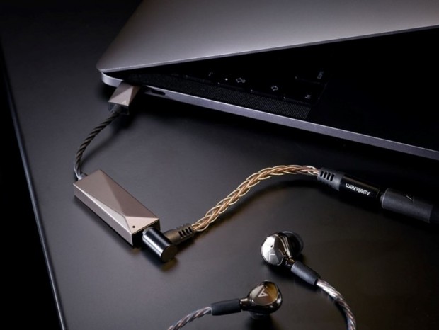Astell&Kern、デュアルチップ構成のハイレゾ対応モバイルDAC「PEE51」発売