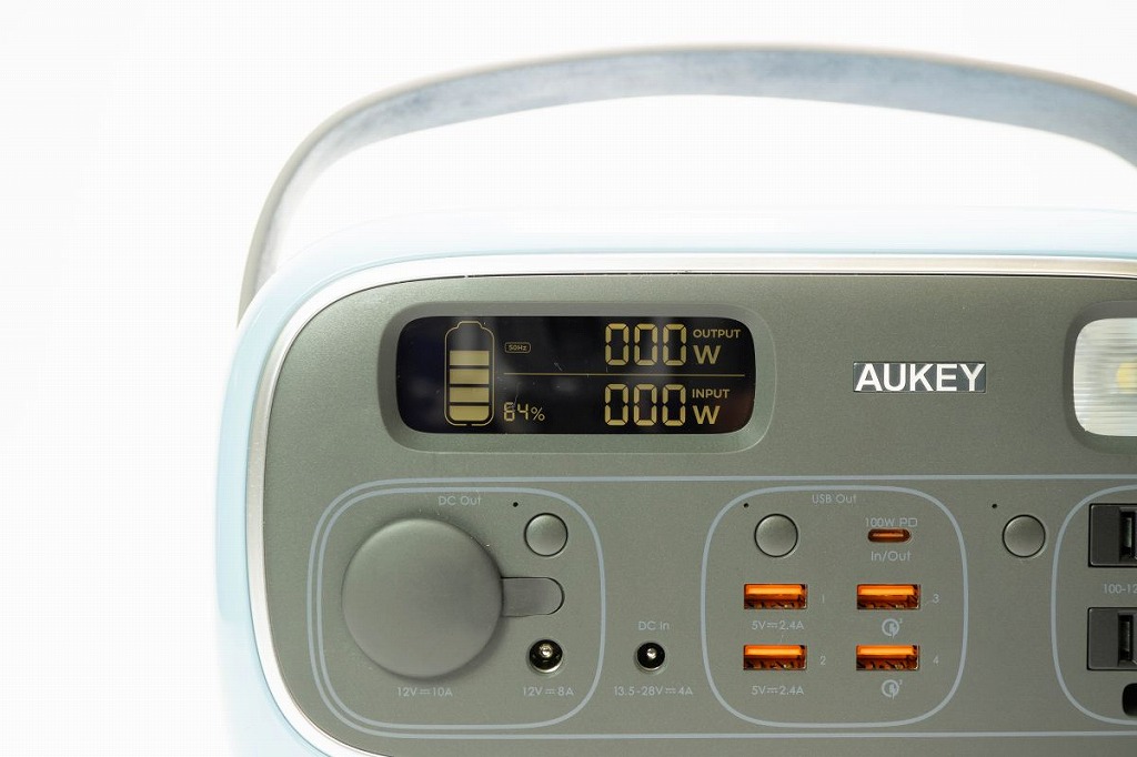 AUKEY POWERSTUDIO 300 ポータブル電源 レビュー】AUKEY Power Studio 300は暮らしにもなじむレトロ