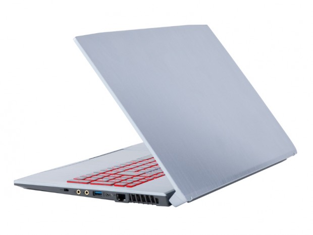 GeForce RTX 3060搭載の17型モバイルワークステーション「ELSA VELUGA 3060 G2-17」