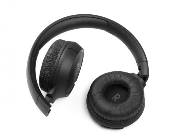 連続40時間再生できるワイヤレスオンイヤーヘッドフォン「JBL TUNE 510BT」