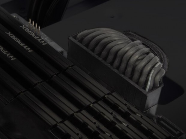 SilverStone、シリコン被膜の超柔軟24pinスリーブケーブル「SST-PP06BE-MB35」
