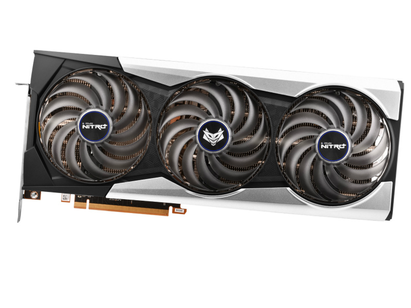 SAPPHIRE「NITRO+ Radeon RX 6900 XT」に、動作クロックを高めた