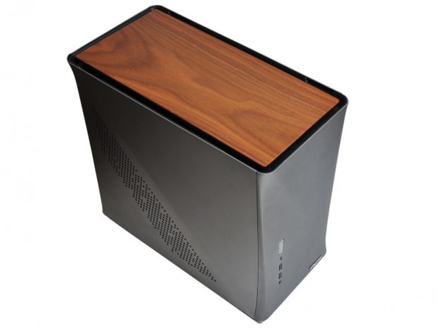Era ITXとRyzenシリーズ採用の小型PC、サイコム「Premium-Line B550FD-A-Mini」