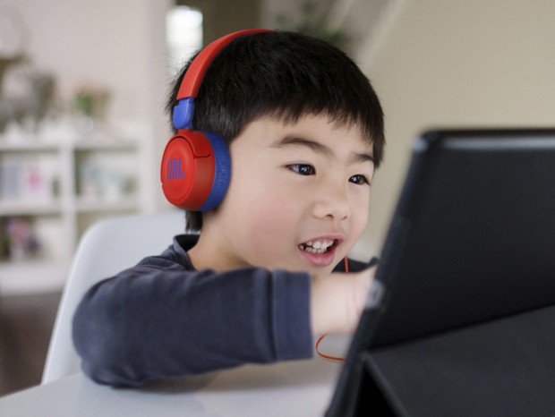 子ども向けヘッドホンシリーズの新作、JBL「JR 310/JR 310BT」発売