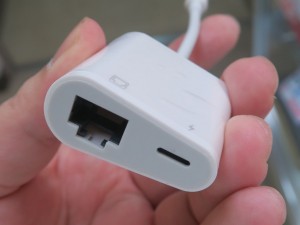 LIGHTNING_TO_LAN_1024x768d