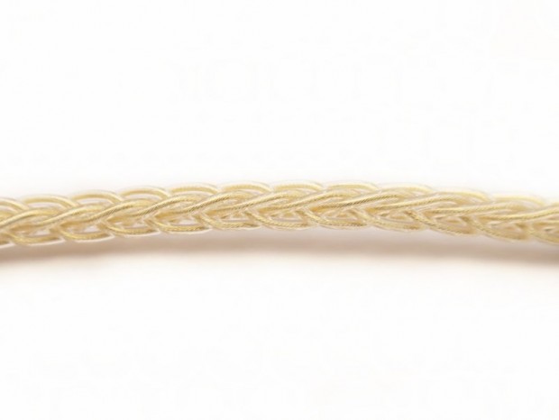 純銀ワイヤに黄金メッキを施した8芯構造のLightning-イヤホンジャック変換「LEO」発売