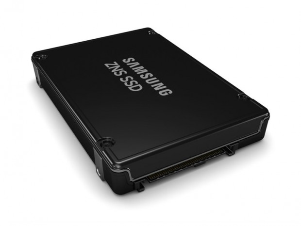Samsung、従来型NVMeの4倍長持ちするエンタープライズ向けZNS SSD「PM1731a」