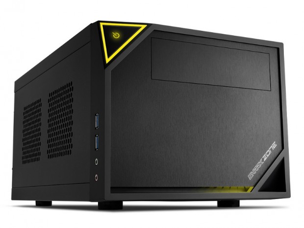 縦置き・横置き両対応のCube型Mini-ITXケース、SHARKOON「SHARK ZONE C10」販売再開