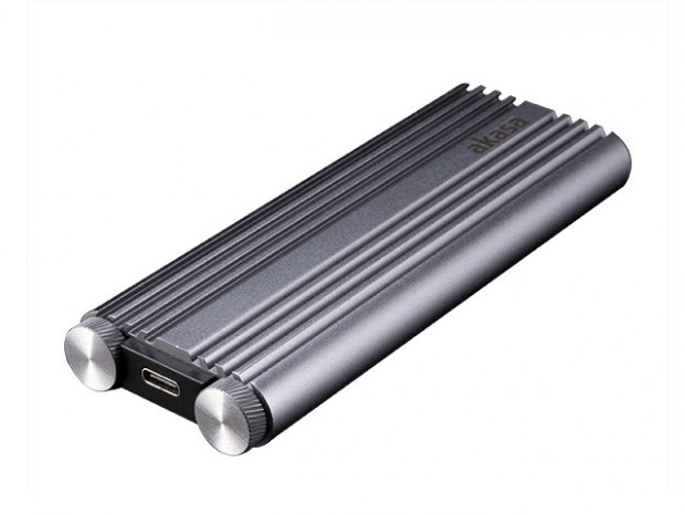 USB3.2 Gen.2×2対応フルアルミニウムM.2 SSDケースがAkasaから