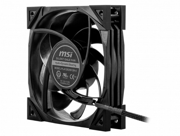 液晶ポリマーブレードを採用する120mm口径ファン、MSI「SILENT GALE P12」