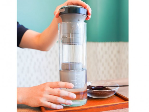 最短15分で水出しコーヒーが作れる、サンコー「超高速水出し珈琲ボトル」