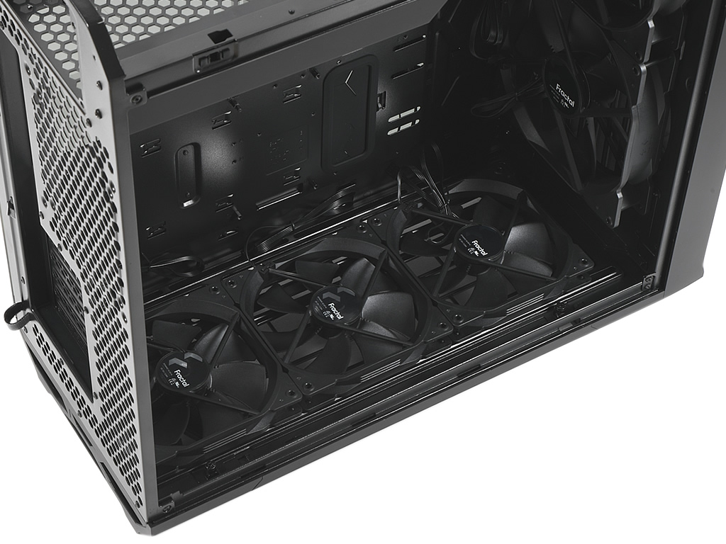Fractal Design Torrent （動作品・ファン1基欠品） Fractal Design